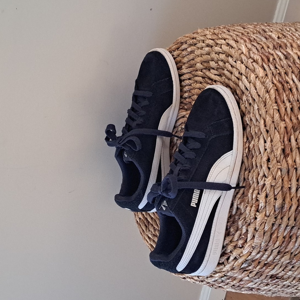 PUMA Mens Classic Smash v2 Navy Suede Casual Low Sneakers‎ Size M8/10
